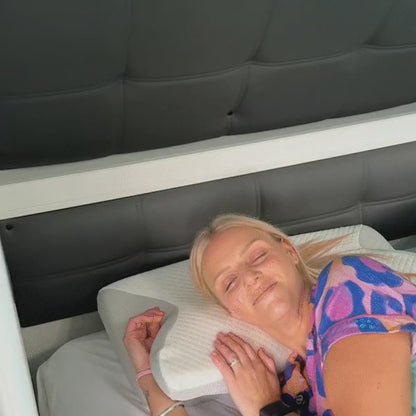 The Endura™ Neck Alignment Pillow